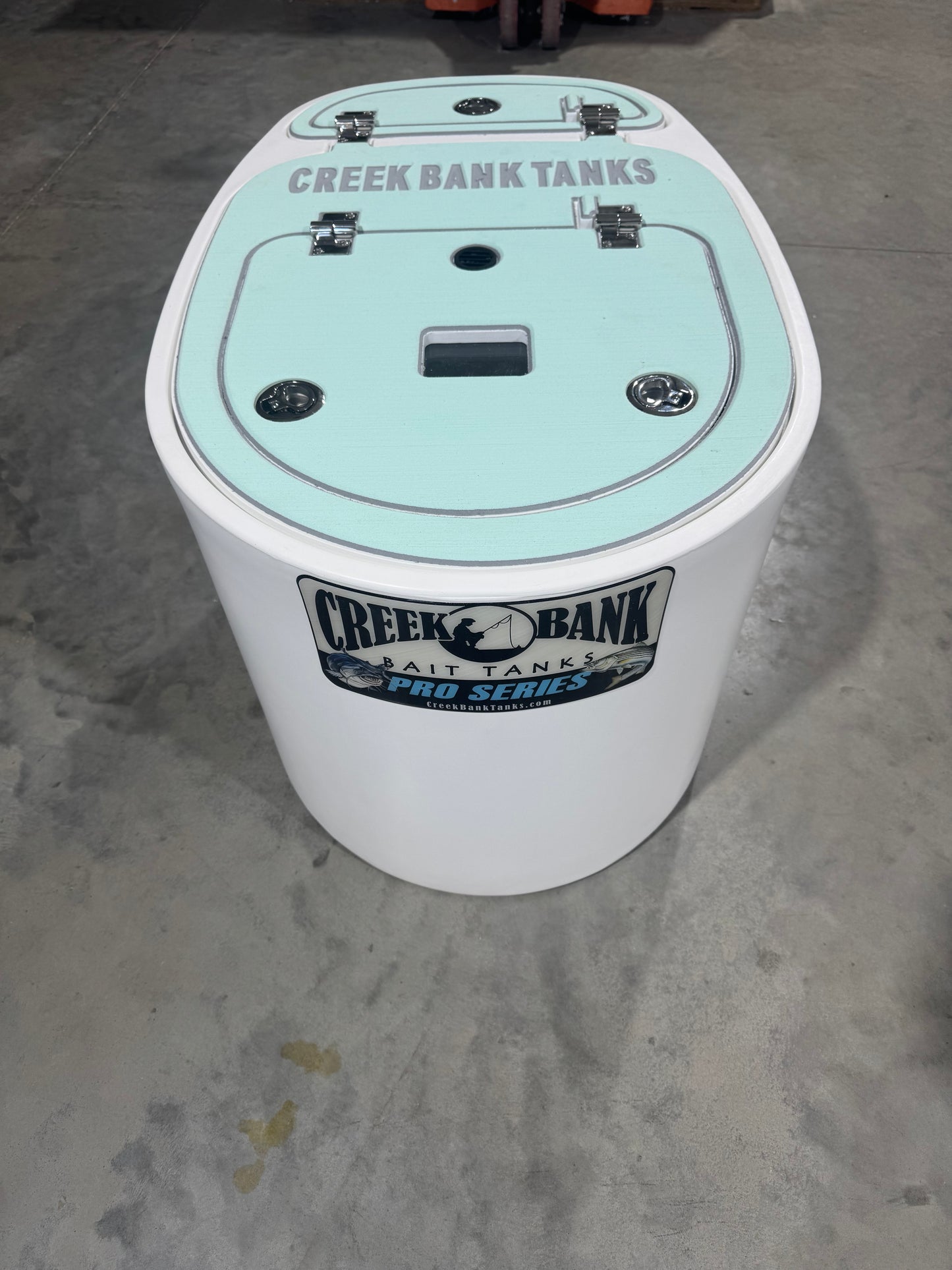 30 pro series tank 40 total gallons