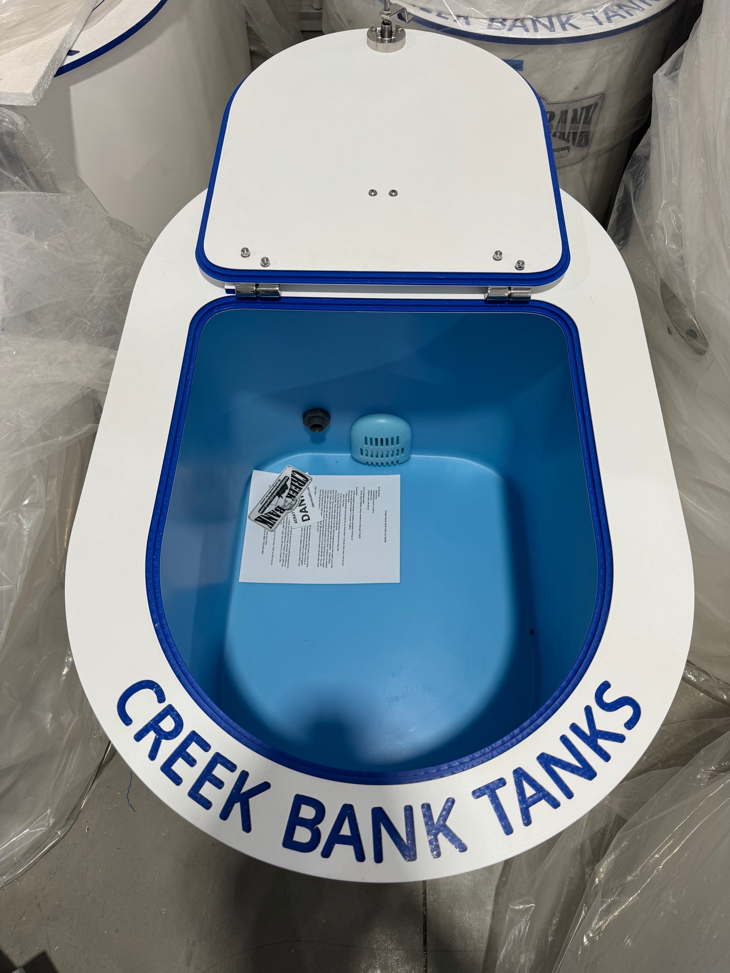 Scratch and Dent 50 gal w/ filter system Blue Inner Creek Bank Tanks Version 2-5