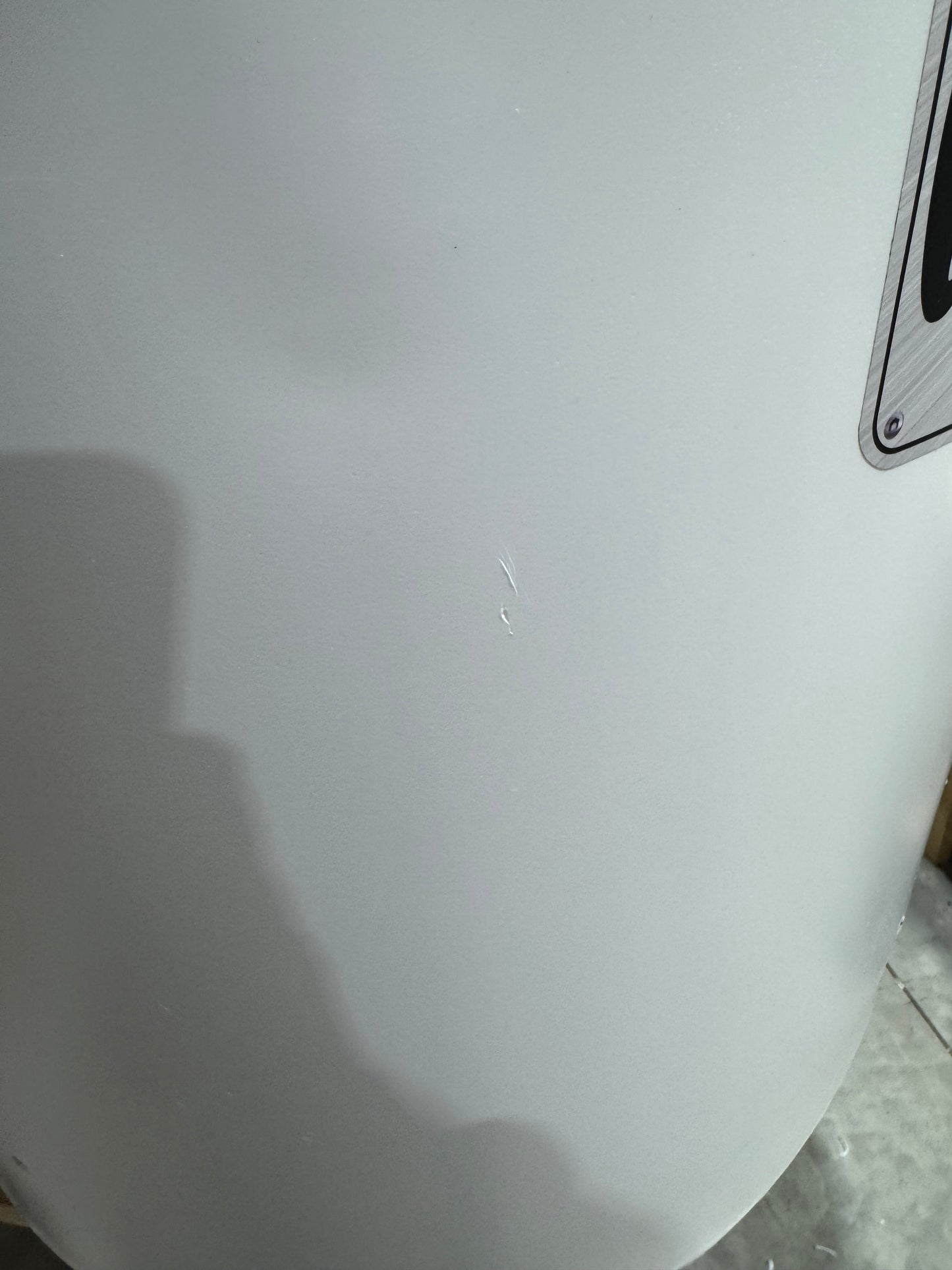 Scratch dent 30 Gallon Creek Bank Tanks Version 2