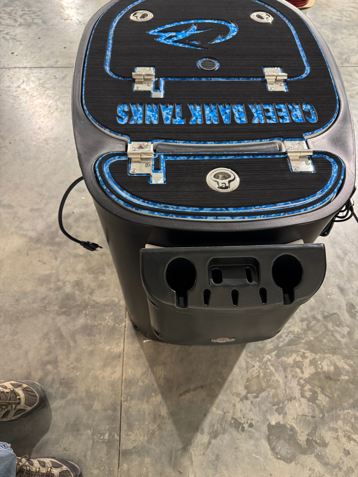 Custom 50 pro series tank 60 total gallons